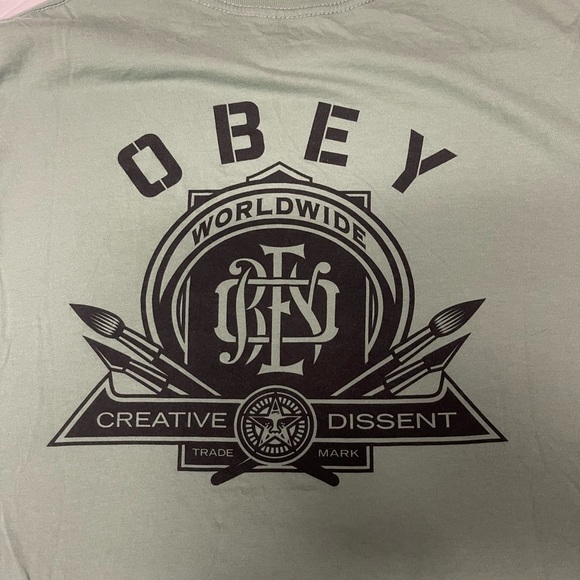 Obey T-Shirt - Picture 8 of 8